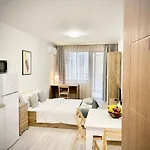 Cozy Next To State Opera With Work Space Appartement