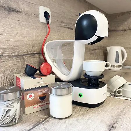 Cozy Next To State Opera With Work Space * 스타라 자고라