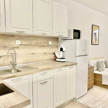 Cozy Next To State Opera With Work Space Apartamento Stara Zagora